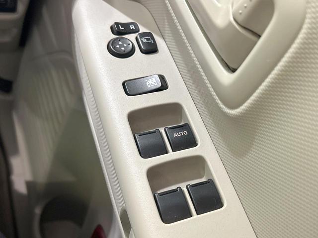 スペーシア ハイブリッドＸ　純正ナビ　両側電動ドア　禁煙車　Ｂｌｕｅｔｏｏｔｈ再生　シートヒーター　スマートキー　オートライト　電動格納ミラー　後席ロールサンシェード　ベージュ内装　ボックス付アームレスト　シートバックポケット（43枚目）