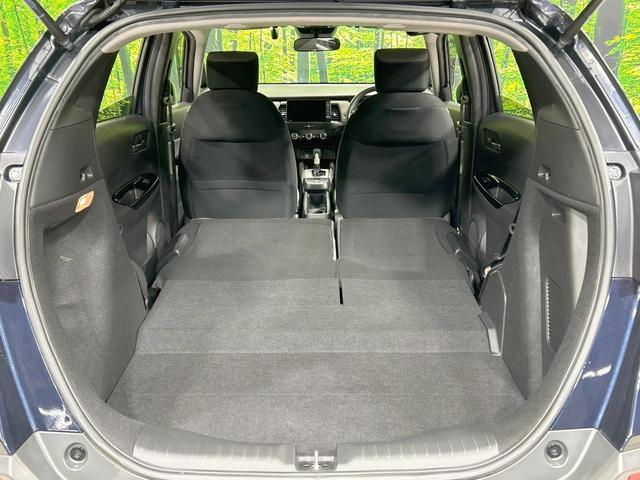 フィット ｅ：ＨＥＶクロスター　純正９型ナビ　バックカメラ　ホンダセンシング　アダプティブクルーズ　禁煙車　コーナーセンサー　レーンアシスト　スマートキー　ＬＥＤヘッド／フォグ　オートハイビーム　オートライト　オートエアコン（10枚目）