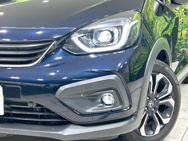 フィット ｅ：ＨＥＶクロスター　純正９型ナビ　バックカメラ　ホンダセンシング　アダプティブクルーズ　禁煙車　コーナーセンサー　レーンアシスト　スマートキー　ＬＥＤヘッド／フォグ　オートハイビーム　オートライト　オートエアコン（12枚目）