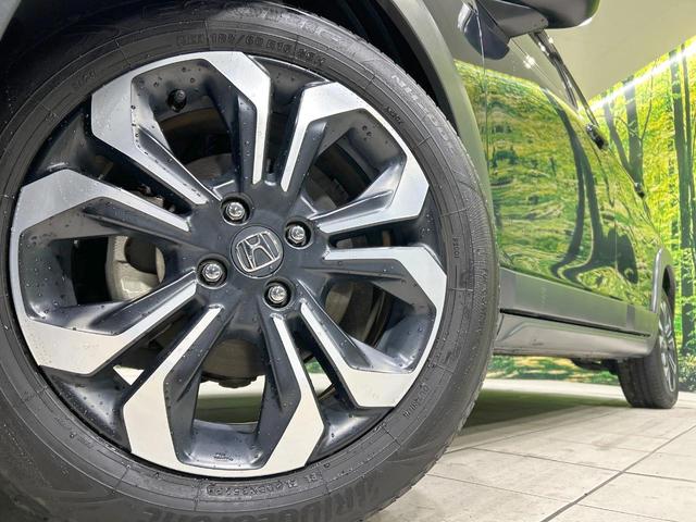 フィット ｅ：ＨＥＶクロスター　純正９型ナビ　バックカメラ　ホンダセンシング　アダプティブクルーズ　禁煙車　コーナーセンサー　レーンアシスト　スマートキー　ＬＥＤヘッド／フォグ　オートハイビーム　オートライト　オートエアコン（13枚目）