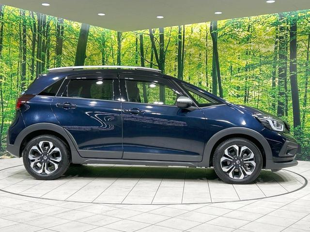 フィット ｅ：ＨＥＶクロスター　純正９型ナビ　バックカメラ　ホンダセンシング　アダプティブクルーズ　禁煙車　コーナーセンサー　レーンアシスト　スマートキー　ＬＥＤヘッド／フォグ　オートハイビーム　オートライト　オートエアコン（27枚目）