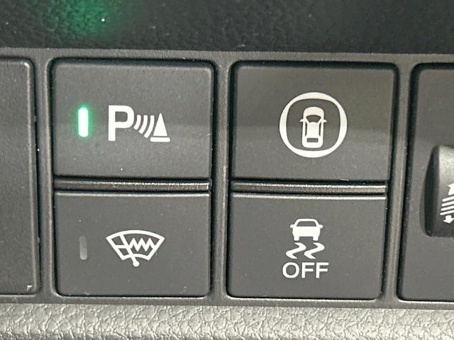 フィット ｅ：ＨＥＶクロスター　純正９型ナビ　バックカメラ　ホンダセンシング　アダプティブクルーズ　禁煙車　コーナーセンサー　レーンアシスト　スマートキー　ＬＥＤヘッド／フォグ　オートハイビーム　オートライト　オートエアコン（31枚目）