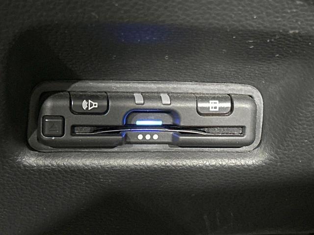 フィット ｅ：ＨＥＶクロスター　純正９型ナビ　バックカメラ　ホンダセンシング　アダプティブクルーズ　禁煙車　コーナーセンサー　レーンアシスト　スマートキー　ＬＥＤヘッド／フォグ　オートハイビーム　オートライト　オートエアコン（32枚目）