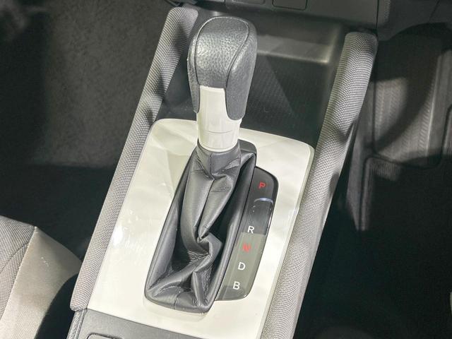 フィット ｅ：ＨＥＶクロスター　純正９型ナビ　バックカメラ　ホンダセンシング　アダプティブクルーズ　禁煙車　コーナーセンサー　レーンアシスト　スマートキー　ＬＥＤヘッド／フォグ　オートハイビーム　オートライト　オートエアコン（40枚目）