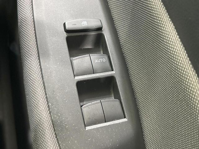 フィット ｅ：ＨＥＶクロスター　純正９型ナビ　バックカメラ　ホンダセンシング　アダプティブクルーズ　禁煙車　コーナーセンサー　レーンアシスト　スマートキー　ＬＥＤヘッド／フォグ　オートハイビーム　オートライト　オートエアコン（44枚目）