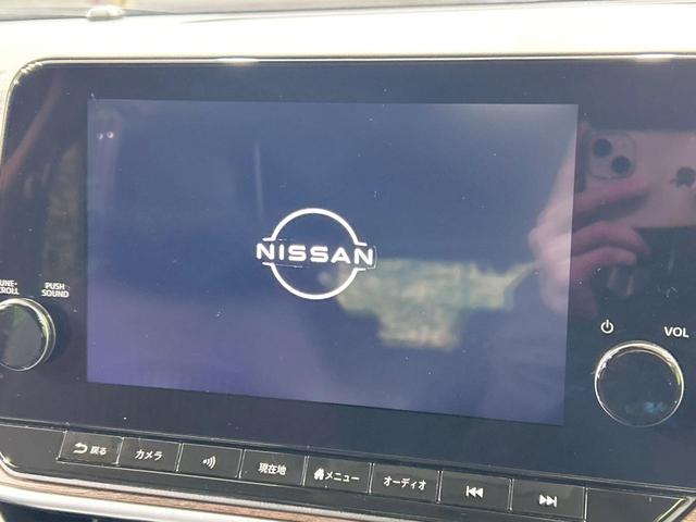 オーラ Ｇ　レザーエディション　純正ナビ　全周囲カメラ　ＢＯＳＥサウンド　エマージェンシーブレーキ　プロパイロット　寒冷地仕様　禁煙車　Ｂｌｕｅｔｏｏｔｈ再生　ＥＴＣ２．０　黒革シート　ＬＥＤヘッド＆フォグ　シートヒーター（3枚目）