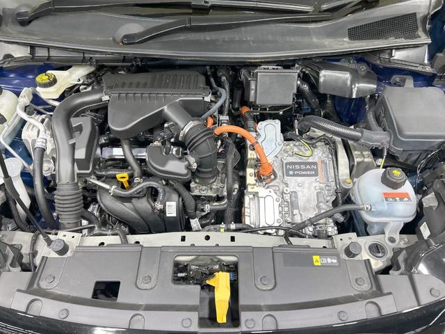 オーラ Ｇ　レザーエディション　純正ナビ　全周囲カメラ　ＢＯＳＥサウンド　エマージェンシーブレーキ　プロパイロット　寒冷地仕様　禁煙車　Ｂｌｕｅｔｏｏｔｈ再生　ＥＴＣ２．０　黒革シート　ＬＥＤヘッド＆フォグ　シートヒーター（18枚目）