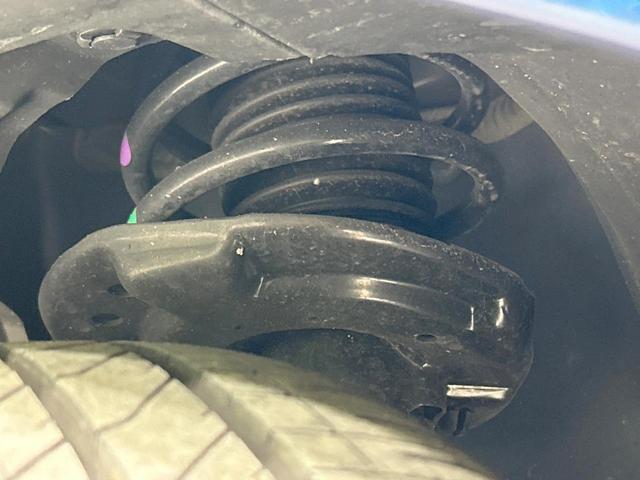 オーラ Ｇ　レザーエディション　純正ナビ　全周囲カメラ　ＢＯＳＥサウンド　エマージェンシーブレーキ　プロパイロット　寒冷地仕様　禁煙車　Ｂｌｕｅｔｏｏｔｈ再生　ＥＴＣ２．０　黒革シート　ＬＥＤヘッド＆フォグ　シートヒーター（20枚目）