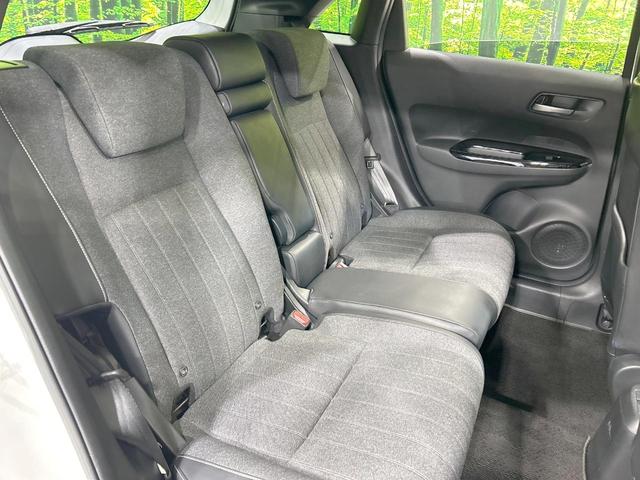 フィット ｅ：ＨＥＶホーム　純正９型ナビ　バックカメラ　ホンダセンシング　アダプティブクルーズ　禁煙車　Ｂｌｕｅｔｏｏｔｈ再生　ＥＴＣ　コーナーセンサー　ＬＥＤヘッド　オートライト　ハーフレザーシート　スマートキー（9枚目）