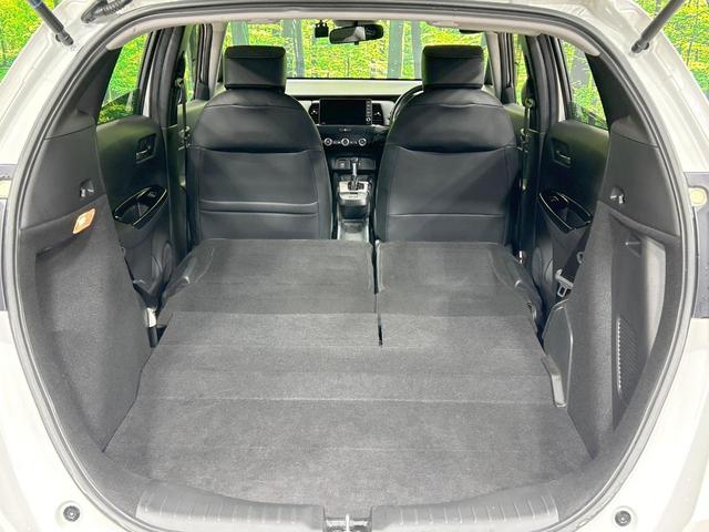フィット ｅ：ＨＥＶホーム　純正９型ナビ　バックカメラ　ホンダセンシング　アダプティブクルーズ　禁煙車　Ｂｌｕｅｔｏｏｔｈ再生　ＥＴＣ　コーナーセンサー　ＬＥＤヘッド　オートライト　ハーフレザーシート　スマートキー（10枚目）