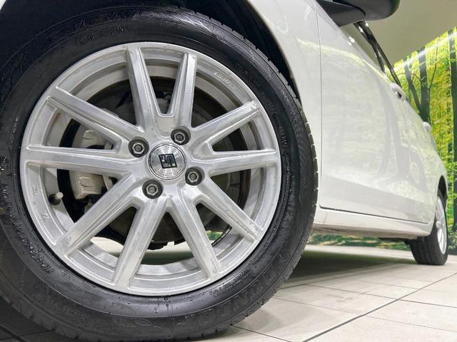 フィット ｅ：ＨＥＶホーム　純正９型ナビ　バックカメラ　ホンダセンシング　アダプティブクルーズ　禁煙車　Ｂｌｕｅｔｏｏｔｈ再生　ＥＴＣ　コーナーセンサー　ＬＥＤヘッド　オートライト　ハーフレザーシート　スマートキー（13枚目）