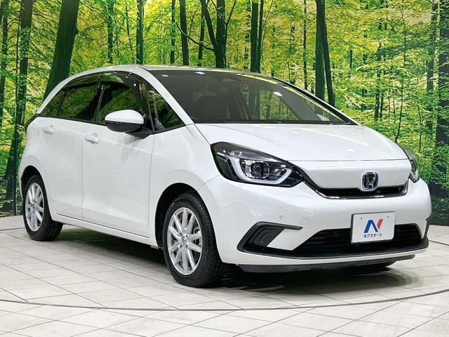 フィット ｅ：ＨＥＶホーム　純正９型ナビ　バックカメラ　ホンダセンシング　アダプティブクルーズ　禁煙車　Ｂｌｕｅｔｏｏｔｈ再生　ＥＴＣ　コーナーセンサー　ＬＥＤヘッド　オートライト　ハーフレザーシート　スマートキー（16枚目）