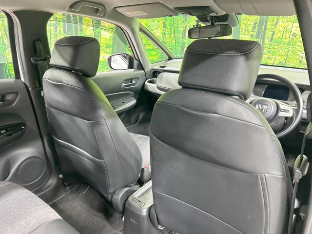 フィット ｅ：ＨＥＶホーム　純正９型ナビ　バックカメラ　ホンダセンシング　アダプティブクルーズ　禁煙車　Ｂｌｕｅｔｏｏｔｈ再生　ＥＴＣ　コーナーセンサー　ＬＥＤヘッド　オートライト　ハーフレザーシート　スマートキー（37枚目）