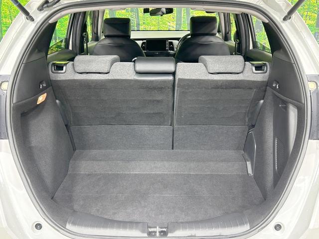 フィット ｅ：ＨＥＶホーム　純正９型ナビ　バックカメラ　ホンダセンシング　アダプティブクルーズ　禁煙車　Ｂｌｕｅｔｏｏｔｈ再生　ＥＴＣ　コーナーセンサー　ＬＥＤヘッド　オートライト　ハーフレザーシート　スマートキー（38枚目）