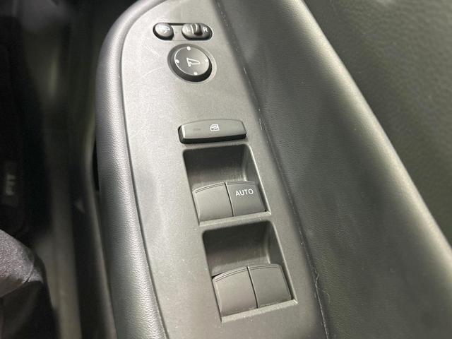 フィット ｅ：ＨＥＶホーム　純正９型ナビ　バックカメラ　ホンダセンシング　アダプティブクルーズ　禁煙車　Ｂｌｕｅｔｏｏｔｈ再生　ＥＴＣ　コーナーセンサー　ＬＥＤヘッド　オートライト　ハーフレザーシート　スマートキー（46枚目）