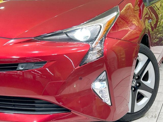 プリウス Aプレミアム ツーリングセレクション 純正9型ナビ バックカメラ 衝突軽減 レーダークルーズ 禁煙車 パワーシート 前席シートヒーター クリアランスソナー レーンアシスト スマートキー LEDヘッド/フォグ オートマチックハイビーム(12枚目)