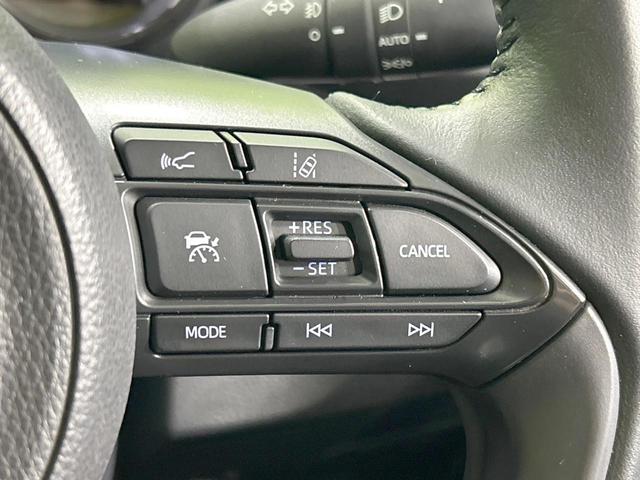 ヤリス ハイブリッドＺ　純正８型ナビ　バックカメラ　衝突軽減　レーダークルーズ　禁煙車　前席シートヒーター　レーンアシスト　スマートキー　ＬＥＤヘッド／フォグ　オートマチックハイビーム　オートエアコン　Ｂｌｕｅｔｏｏｔｈ（6枚目）