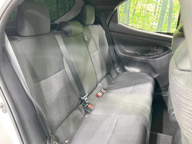ヤリス ハイブリッドＺ　純正８型ナビ　バックカメラ　衝突軽減　レーダークルーズ　禁煙車　前席シートヒーター　レーンアシスト　スマートキー　ＬＥＤヘッド／フォグ　オートマチックハイビーム　オートエアコン　Ｂｌｕｅｔｏｏｔｈ（9枚目）