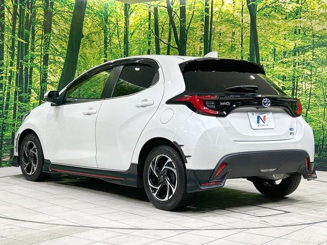 ヤリス ハイブリッドＺ　純正８型ナビ　バックカメラ　衝突軽減　レーダークルーズ　禁煙車　前席シートヒーター　レーンアシスト　スマートキー　ＬＥＤヘッド／フォグ　オートマチックハイビーム　オートエアコン　Ｂｌｕｅｔｏｏｔｈ（26枚目）