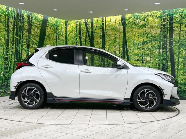 ヤリス ハイブリッドＺ　純正８型ナビ　バックカメラ　衝突軽減　レーダークルーズ　禁煙車　前席シートヒーター　レーンアシスト　スマートキー　ＬＥＤヘッド／フォグ　オートマチックハイビーム　オートエアコン　Ｂｌｕｅｔｏｏｔｈ（27枚目）