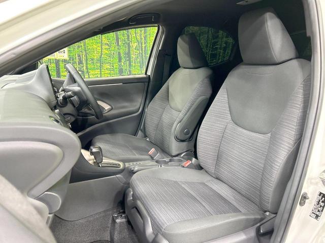 ヤリス ハイブリッドＺ　純正８型ナビ　バックカメラ　衝突軽減　レーダークルーズ　禁煙車　前席シートヒーター　レーンアシスト　スマートキー　ＬＥＤヘッド／フォグ　オートマチックハイビーム　オートエアコン　Ｂｌｕｅｔｏｏｔｈ（35枚目）