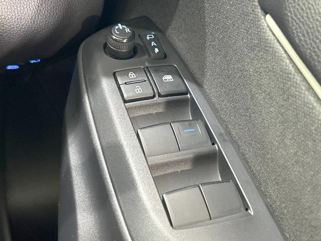 ヤリス ハイブリッドＺ　純正８型ナビ　バックカメラ　衝突軽減　レーダークルーズ　禁煙車　前席シートヒーター　レーンアシスト　スマートキー　ＬＥＤヘッド／フォグ　オートマチックハイビーム　オートエアコン　Ｂｌｕｅｔｏｏｔｈ（44枚目）