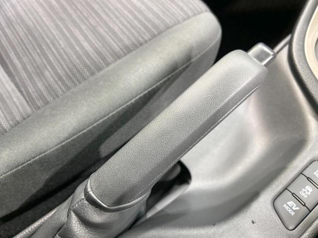 ヤリス ハイブリッドＺ　純正８型ナビ　バックカメラ　衝突軽減　レーダークルーズ　禁煙車　前席シートヒーター　レーンアシスト　スマートキー　ＬＥＤヘッド／フォグ　オートマチックハイビーム　オートエアコン　Ｂｌｕｅｔｏｏｔｈ（50枚目）