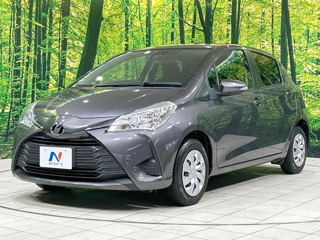 ヴィッツ Ｆ　純正ナビ　セーフティセンス　禁煙車　Ｂｌｕｅｔｏｏｔｈ再生　ＥＴＣ　オートマチックハイビーム　キーレスエントリー　パワーウィンドウ　電動格納ミラー　地デジ　ＣＤ再生　ＡＵＸ接続　先行車発進告知機能（24枚目）