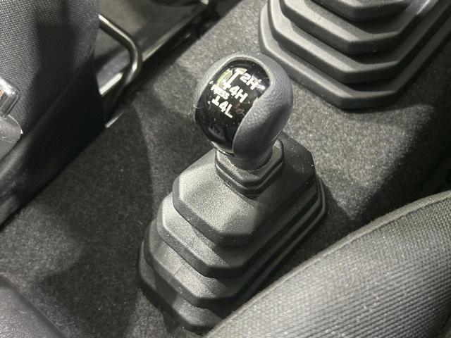 ジムニー ＸＣ　ＭＴ　ターボ　純正８型ナビ　衝突軽減　禁煙車　前席シートヒーター　レーンアシスト　スマートキー　ＬＥＤヘッド　オートハイビーム　オートライト　オートエアコン　純正１６インチＡＷ　Ｂｌｕｅｔｏｏｔｈ接続（43枚目）
