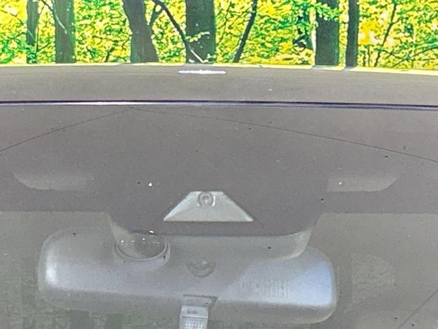 アルファード ２．５Ｘ　両側パワスラ　バックカメラ　セーフティセンス　レーダークルーズ　禁煙車　クリアランスソナー　レーンアシスト　スマートキー　ＬＥＤヘッド／フォグ　９型ＤＡ　オートマチックハイビーム　リアオートエアコン（5枚目）