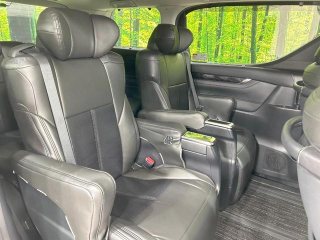 アルファード ２．５Ｓ　Ｃパッケージ　純正９型ナビ　後席モニター　両側パワスラ　セーフティセンス　レーダークルーズ　禁煙車　パワーバックドア　合皮黒シート　パワーシート　シートベンチレーション　３眼ＬＥＤヘッド　シーケンシャルターンランプ（9枚目）