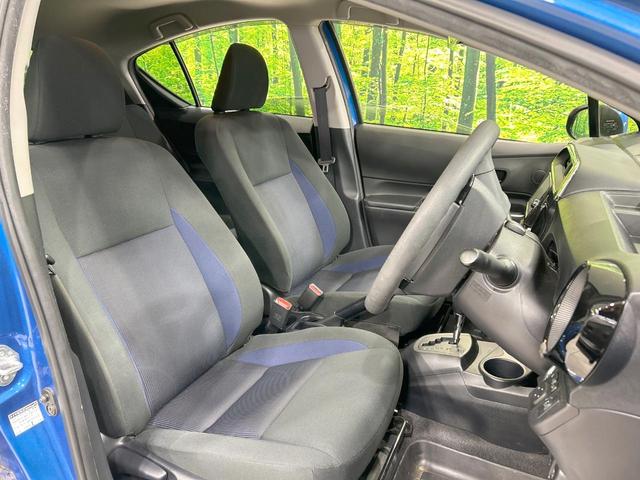 アクア Ｓ　純正ナビ　バックカメラ　セーフティセンス　禁煙車　スマートキー　Ｂｌｕｅｔｏｏｔｈ接続　ＥＴＣ　オートマチックハイビーム　オートエアコン　ＣＤ／ＤＶＤ再生　フルセグ　車線逸脱警報　先行車発進告知機能（8枚目）