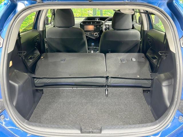 アクア Ｓ　純正ナビ　バックカメラ　セーフティセンス　禁煙車　スマートキー　Ｂｌｕｅｔｏｏｔｈ接続　ＥＴＣ　オートマチックハイビーム　オートエアコン　ＣＤ／ＤＶＤ再生　フルセグ　車線逸脱警報　先行車発進告知機能（10枚目）