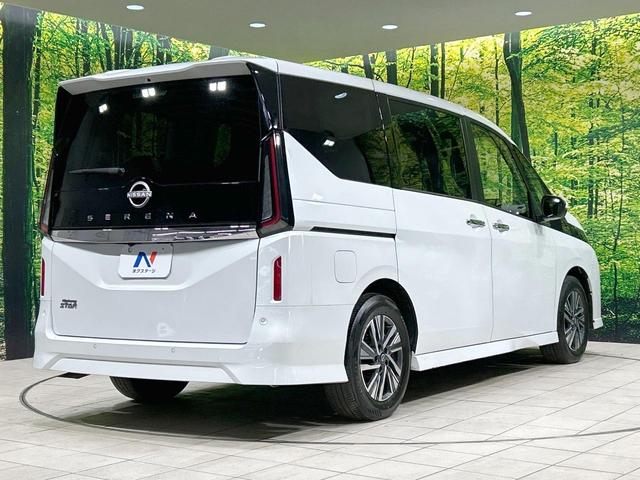セレナ ハイウェイスターV 純正12型ナビ 全周囲カメラ プロパイロット 両側電動スライド 禁煙車 ETC Bluetooth再生 デジタルインナーミラー LEDヘッド&フォグ パドルシフト 革巻きステアリング スマートキー(17枚目)