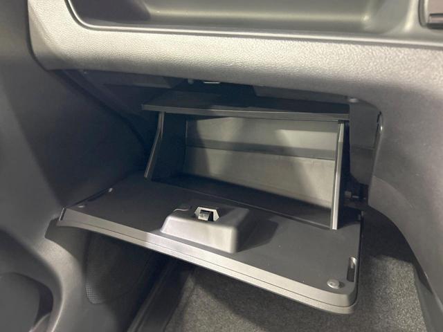 セレナ ｅ－パワー　ハイウェイスターＶ　アーバンクロム　セーフティパックＡ　後席モニター　ＢＩＧ－Ｘ１１型ナビ　全周囲カメラ　プロパイロット　両側電動スライド　ブラインドスポットモニター　禁煙車　ＥＴＣ　Ｂｌｕｅｔｏｏｔｈ再生　ＬＥＤヘッド＆フォグ（49枚目）