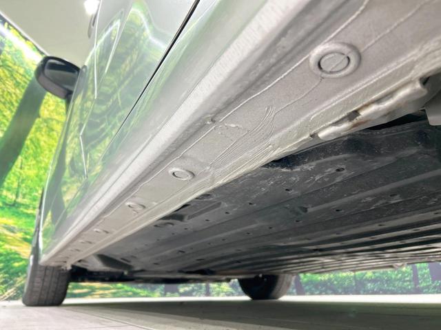 フィットハイブリッド Lパッケージ 純正ナビ バックカメラ シティブレーキ クルーズコントロール 禁煙車 ETC Bluetooth再生 ハーフレザーシート LEDヘッド オートライト オートエアコン スマートキー 革巻きステアリング(23枚目)