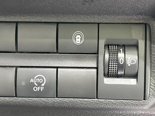 デイズ Ｘ　純正ナビ　バックカメラ　エマージェンシーブレーキ　禁煙車　Ｂｌｕｅｔｏｏｔｈ再生　スマートキー　コーナーセンサー　純正１４インチＡＷ　オートエアコン　オートライト　盗難防止システム　プッシュスタート（6枚目）