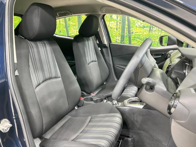 MAZDA2 15S スマートエディション 純正8型ナビ 全周囲カメラ スマートシティブレーキ ブラインドスポットモニター 禁煙車 Bluetooth接続 ETC クリアランスソナー スマートキー オートエアコン プライバシーガラス(8枚目)