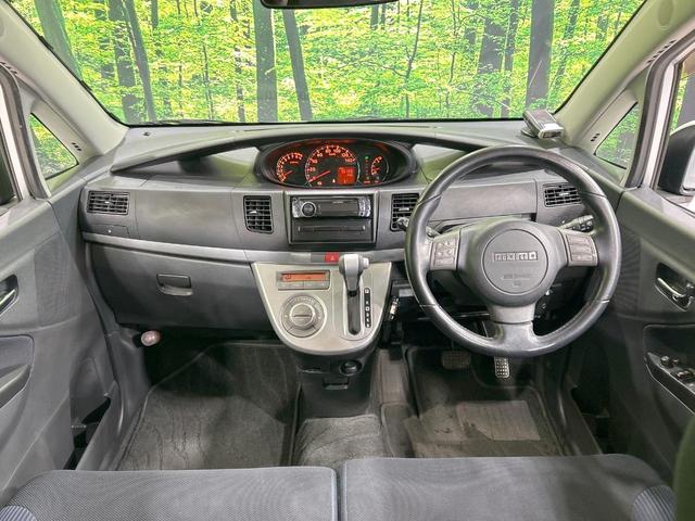 ムーヴ カスタム RS ターボ 禁煙車 ETC HIDヘッド スマートキー CDオーディオ AUX接続 MOMO製革巻きステアリング オートエアコン 電動格納ミラー ウィンカーミラー フロントフォグ 照明付バニティミラー(2枚目)