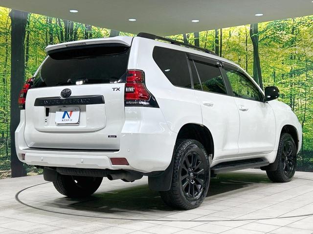 ランドクルーザープラド TX Lパッケージ マットブラックエディション 7人乗り サンルーフ 純正9型ナビ 全周囲カメラ 衝突軽減 レーダークルーズ 禁煙車 本革黒シート パワーシート シートヒーター クリアランスソナー レーンアシスト スマートキー デジミラ BSM(17枚目)
