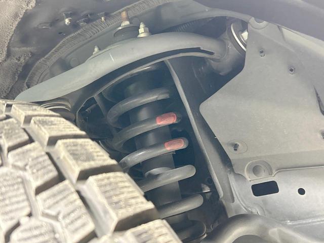 ランドクルーザープラド TX Lパッケージ マットブラックエディション 7人乗り サンルーフ 純正9型ナビ 全周囲カメラ 衝突軽減 レーダークルーズ 禁煙車 本革黒シート パワーシート シートヒーター クリアランスソナー レーンアシスト スマートキー デジミラ BSM(23枚目)