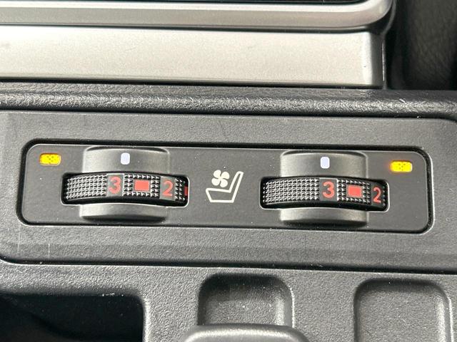 ランドクルーザープラド TX Lパッケージ マットブラックエディション 7人乗り サンルーフ 純正9型ナビ 全周囲カメラ 衝突軽減 レーダークルーズ 禁煙車 本革黒シート パワーシート シートヒーター クリアランスソナー レーンアシスト スマートキー デジミラ BSM(40枚目)