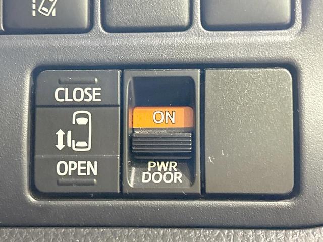 ノア ハイブリッドG 純正ナビ バックカメラ 電動ドア セーフティセンス クルコン Bluetooth接続 ETC 前席シートヒーター LEDヘッド オートマチックハイビーム リアオートエアコン スマートキー 車線逸脱警報(7枚目)