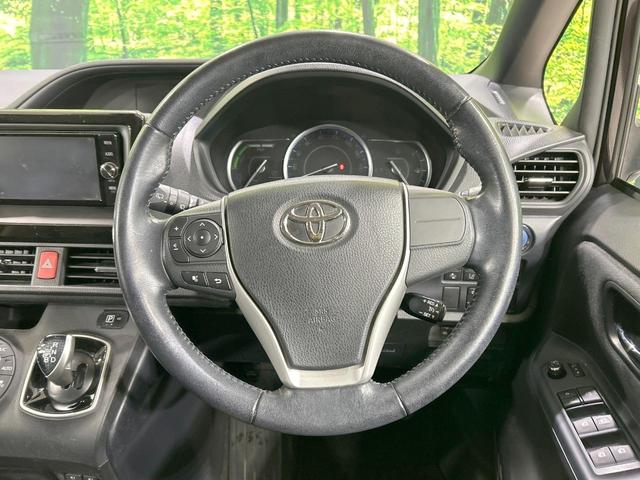 ノア ハイブリッドG 純正ナビ バックカメラ 電動ドア セーフティセンス クルコン Bluetooth接続 ETC 前席シートヒーター LEDヘッド オートマチックハイビーム リアオートエアコン スマートキー 車線逸脱警報(12枚目)