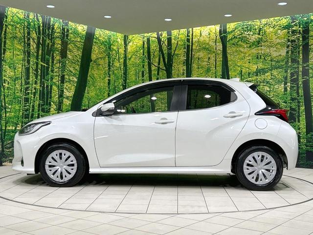 ヤリス Z 純正8型ナビ バックカメラ セーフティセンス レーダークルーズ 禁煙車 クリアランスソナー LEDヘッド ETC2.0 前席シートヒーター ステアリングヒーター オートハイビーム オートエアコン(26枚目)