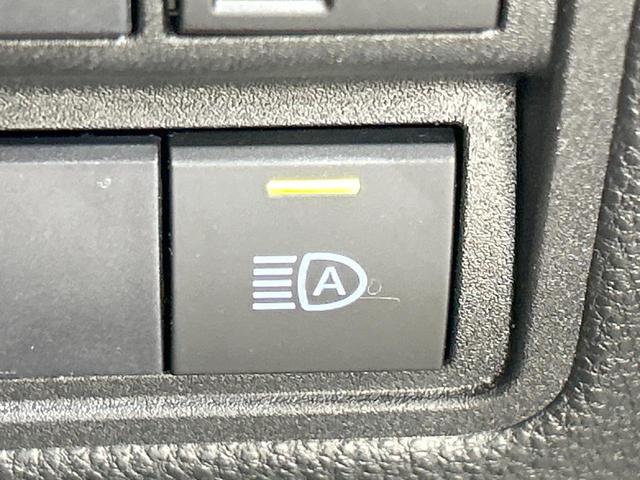 ヤリス Z 純正8型ナビ バックカメラ セーフティセンス レーダークルーズ 禁煙車 クリアランスソナー LEDヘッド ETC2.0 前席シートヒーター ステアリングヒーター オートハイビーム オートエアコン(35枚目)