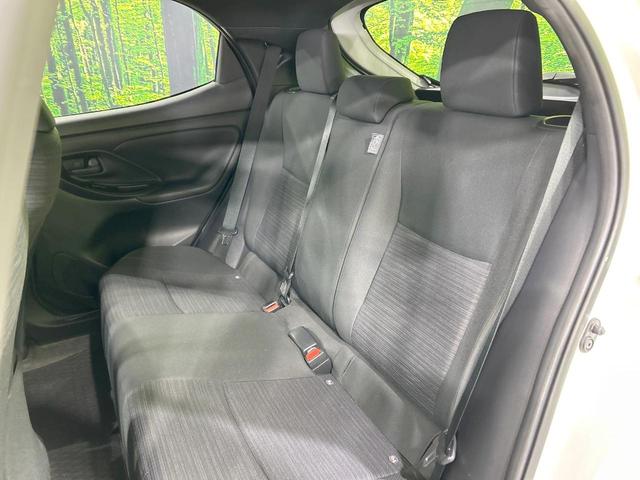 ヤリス Z 純正8型ナビ バックカメラ セーフティセンス レーダークルーズ 禁煙車 クリアランスソナー LEDヘッド ETC2.0 前席シートヒーター ステアリングヒーター オートハイビーム オートエアコン(41枚目)