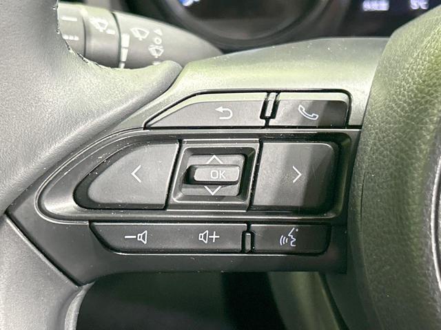 ヤリス Z 純正8型ナビ バックカメラ セーフティセンス レーダークルーズ 禁煙車 クリアランスソナー LEDヘッド ETC2.0 前席シートヒーター ステアリングヒーター オートハイビーム オートエアコン(49枚目)