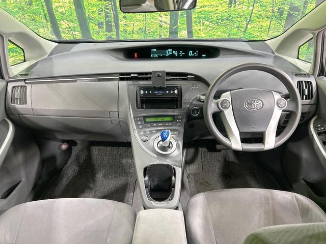 プリウス Sツーリングセレクション 禁煙車 スマートキー LEDヘッド ETC 純正17インチアルミ オートライト オートエアコン Bluetooth接続 CD再生 電動格納ミラー フロントフォグ プライバシーガラス パワーウィンドウ(2枚目)
