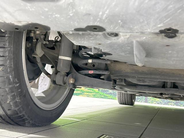 プリウス Sツーリングセレクション 禁煙車 スマートキー LEDヘッド ETC 純正17インチアルミ オートライト オートエアコン Bluetooth接続 CD再生 電動格納ミラー フロントフォグ プライバシーガラス パワーウィンドウ(21枚目)